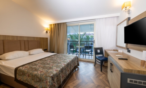 Crystal Aura Beach Resort & Spa, kambarys
