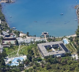 crystal green bay resort spa is virsaus 11961