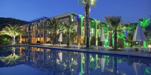 crystal green bay resort spa vakare 11970