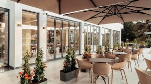 Delight Hotel, terasa
