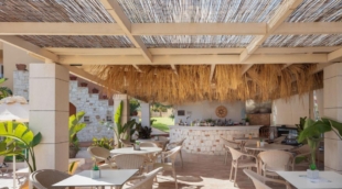 Dia Apartments (Adults Only 16+)  baras