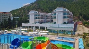 Dosinia Luxury Resort kalneliai