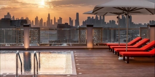 DoubleTree by Hilton Dubai Al Jadaf baseinas