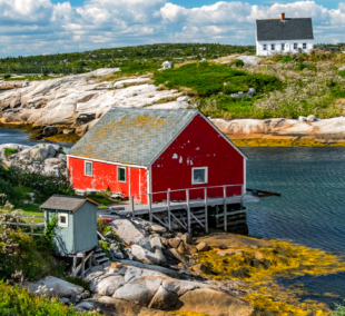 Pegy Cove, namelis