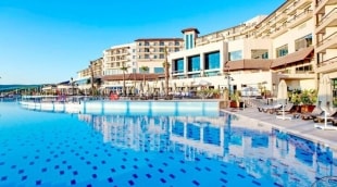 Euphoria Aegean Resort & Spa  baseinas