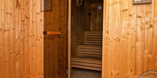evianquelle hotel sauna 7376