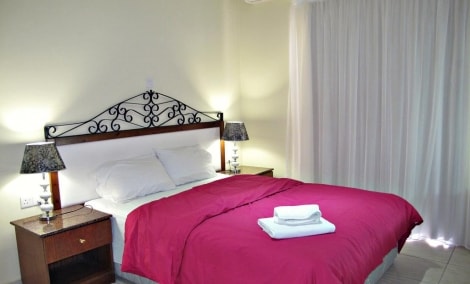 flamingo beach hotel lova