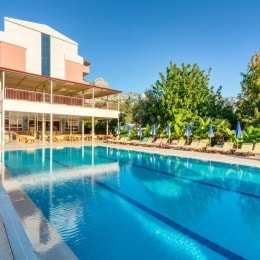 grand hotel derin baseinas 14276