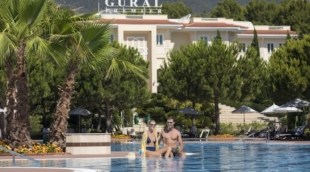 Gural Premier Belek , baseinas č