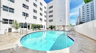 Hampton Inn Miami Beach   Mid Beach, baseinas