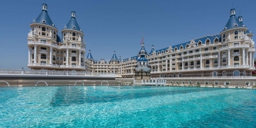 Haydarpasha Palace baseinas