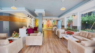 HMA Apart Hotel, lobby