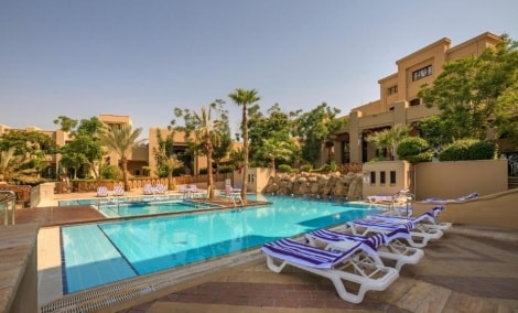Holiday Inn Dead Sea baseinas