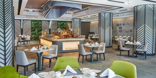 Hotel Holiday International Sharjah 5