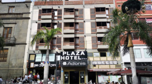 Hotel Adonis Plaza