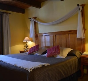 Hotel Casavieja 3