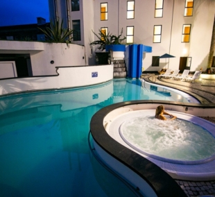 Hotel Do Mar sukurine vonia