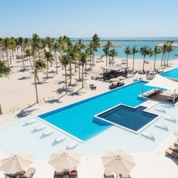 Hotel Fanar & Residences baseinu zona