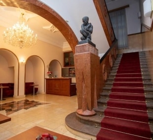 Hotel Grand