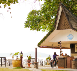 Hotel Holiday Villa Resort & Beachclub1
