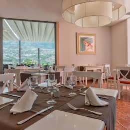Las Águilas Tenerife restaurant