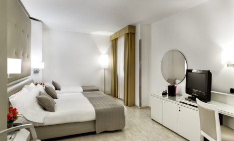  HOTEL MEDITERRANEO PALACE 