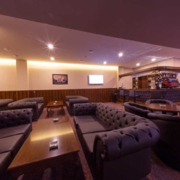Hotel Transilvania baras