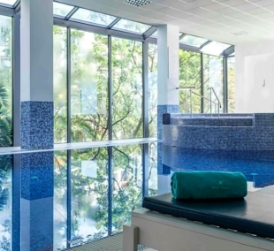 Iberostar Bellevue dengtas baseinas