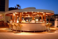 Ideal Pearl Hotel baras 2279