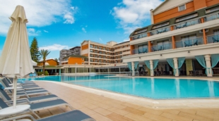 INSULA RESORT & SPA 2