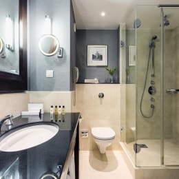 intercontinental varsuva vonios kambarys