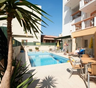 irini apartments baseinas 9886