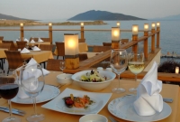 isis hotel maistas