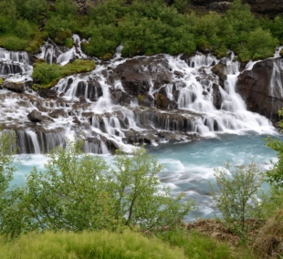 Islandija Hraunfossar