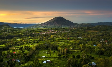 Baturo ugnikalnis 1