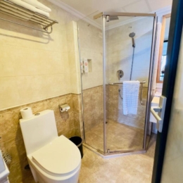 Kaani Grand Seaview dušas