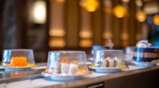 conveyor belt sushi