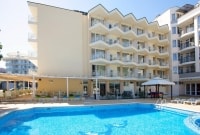 karlovo hotel baseinas 8654