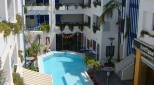kassavetis studios hotel apartments baseinas is virsaus 16475