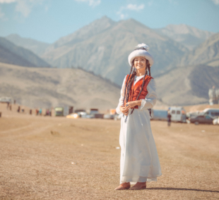 kirgizu moteris