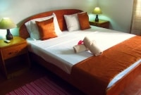 therese4 8075