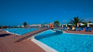 Labranda Sandy Beach Resort baseinas