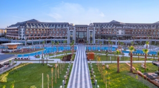 lago hotel