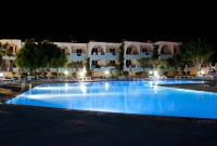 baseinas vakare Lardos Bay 4066