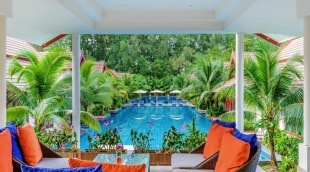 L'esprit De Naiyang Beach Resort
