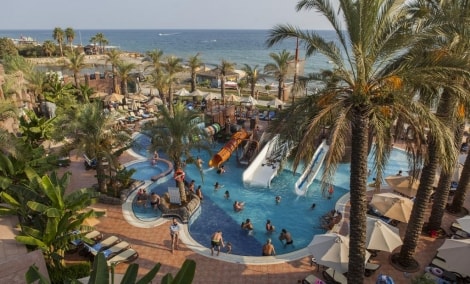 long beach resort spa baseinas 11791