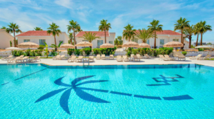 Long Beach Resort, baseinas