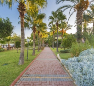 Lonicera world hotel, promenada