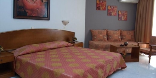 lyristis studios numeryje 11074