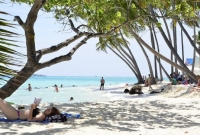 picnic inn maafushi beach